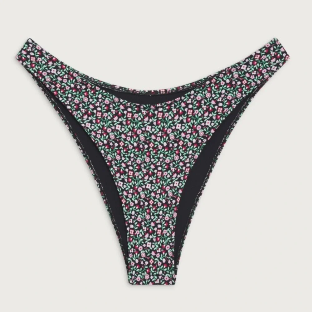 New! Frankie’s Bikinis Dove Classic Bikini Bottom black floral 10693